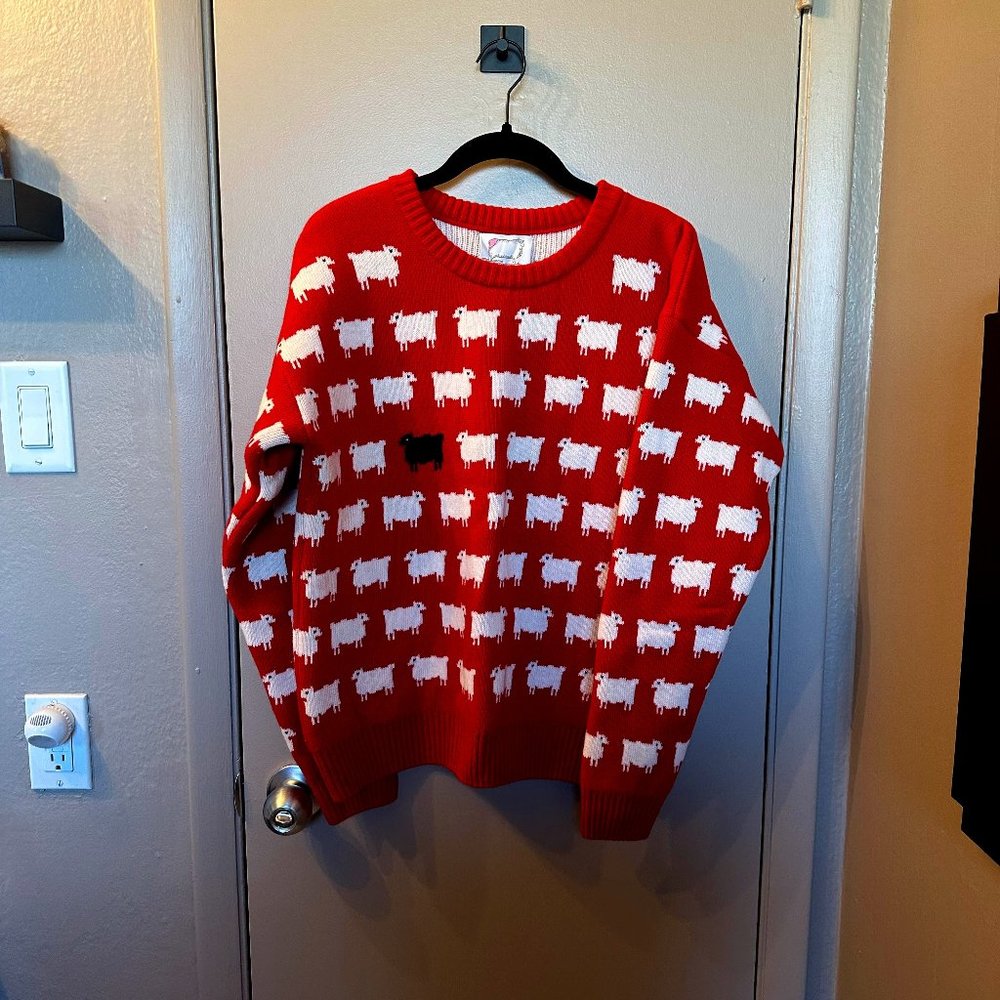 WARM & WONDERFUL WOMEN'S FITTED "DIANA EDITION" WOOL SHEEP SWEATER
